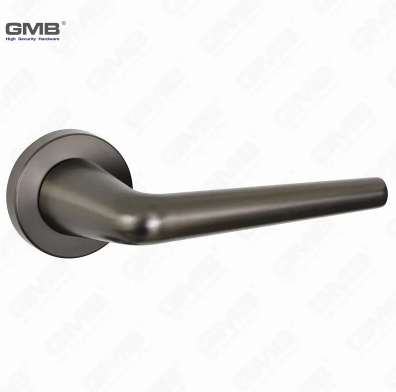 Hoe u stap voor stap een deurhendel installeert